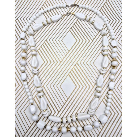 Vintage Lot of 2 White & Gold Tone Beaded Necklaces Elegant Layering 24" & 28" - Picture 10 of 10